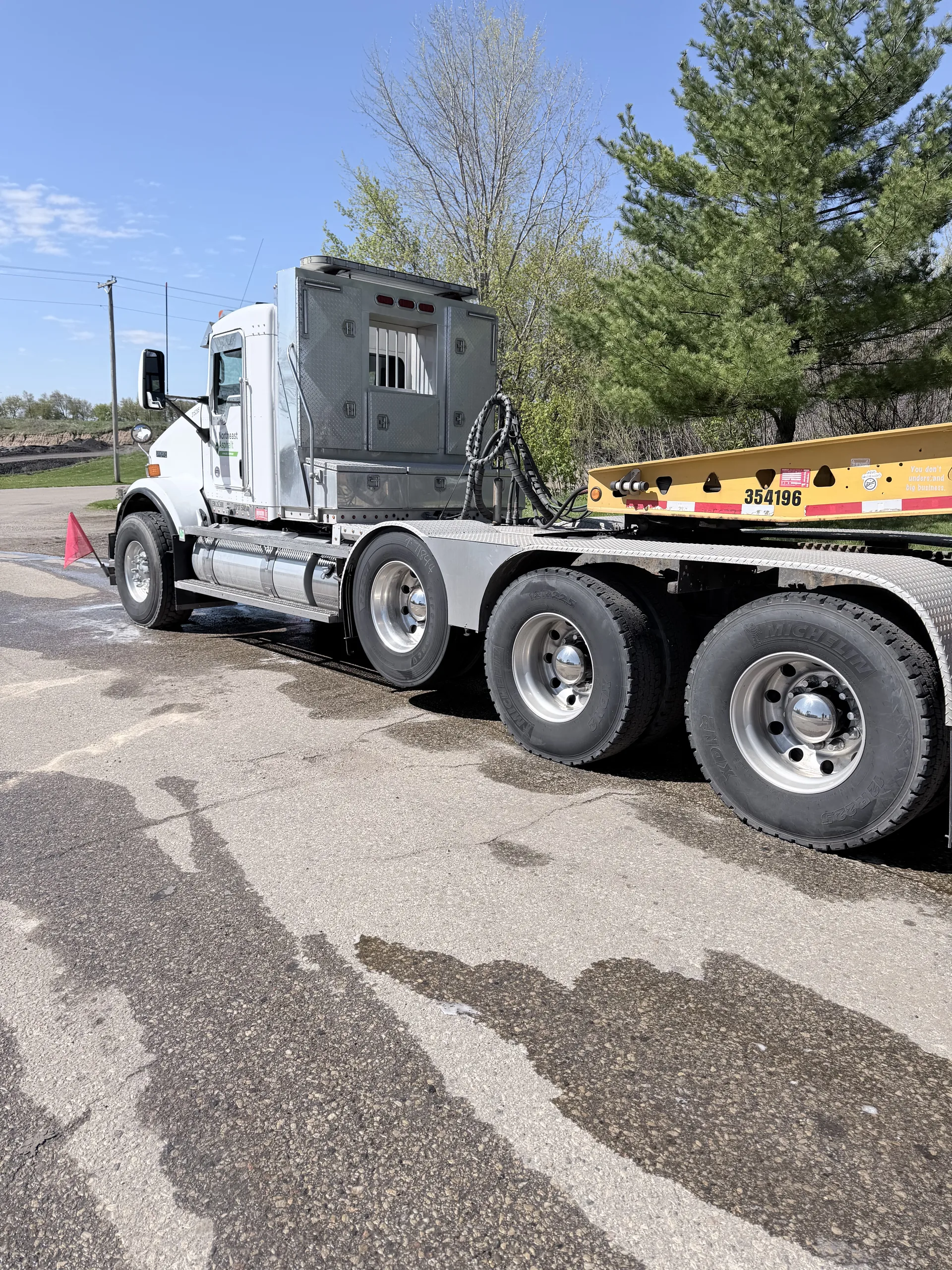 Semi truck fleet wash